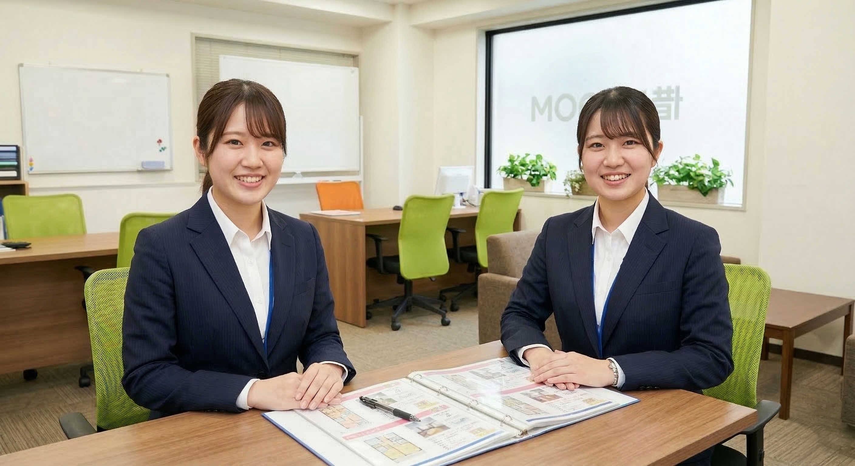 女性スタッフ